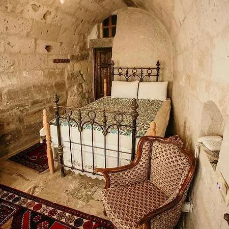 Village Cave House 2*