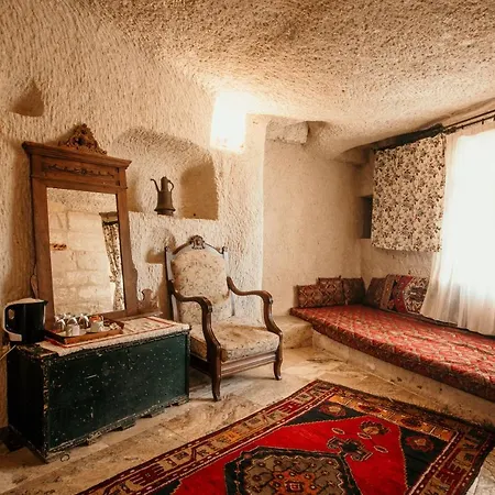 Village Cave House Hotel 2*