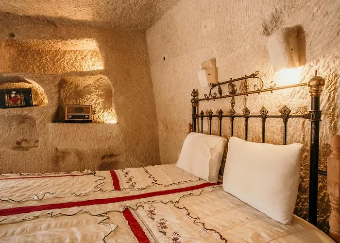 Village Cave House 2*