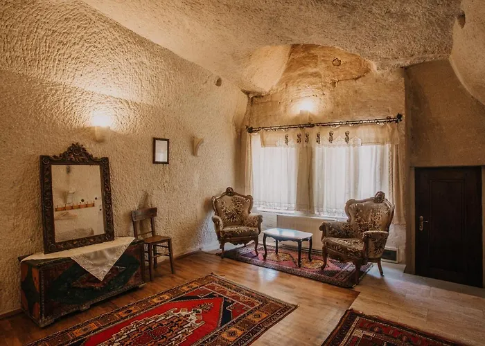 ホテル ヴィレッジ ケーブ ハウス 2*