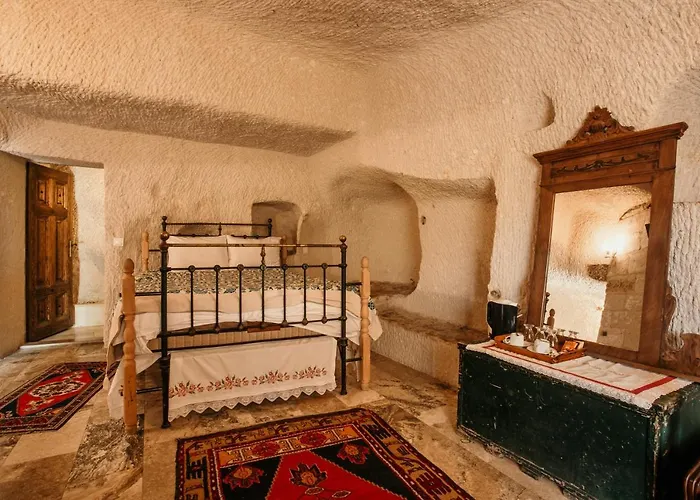 ヴィレッジ ケーブ ハウス ホテル ギョレメ