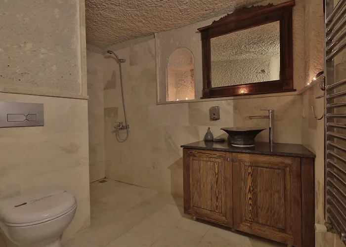 ホテル ヴィレッジ ケーブ ハウス ギョレメ