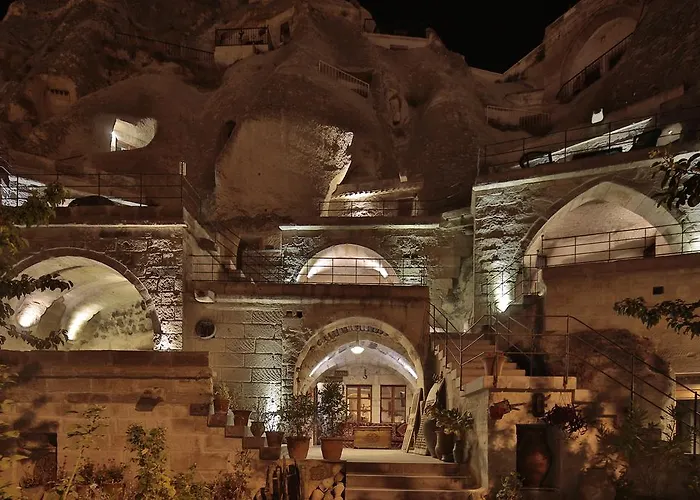 ホテル ヴィレッジ ケーブ ハウス ギョレメ