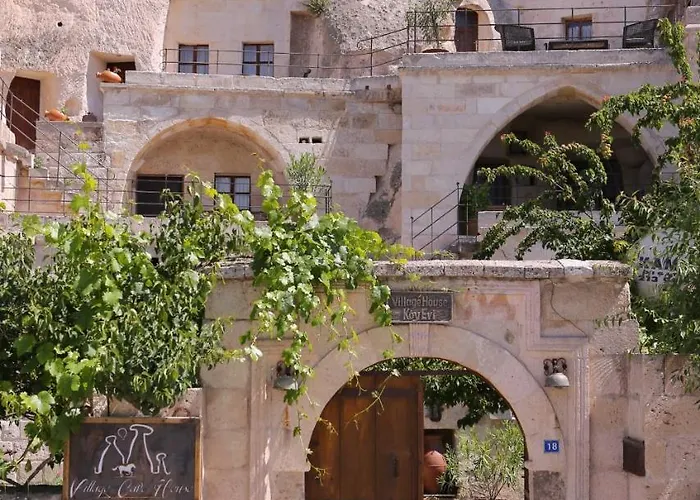 ヴィレッジ ケーブ ハウス ホテル ギョレメ