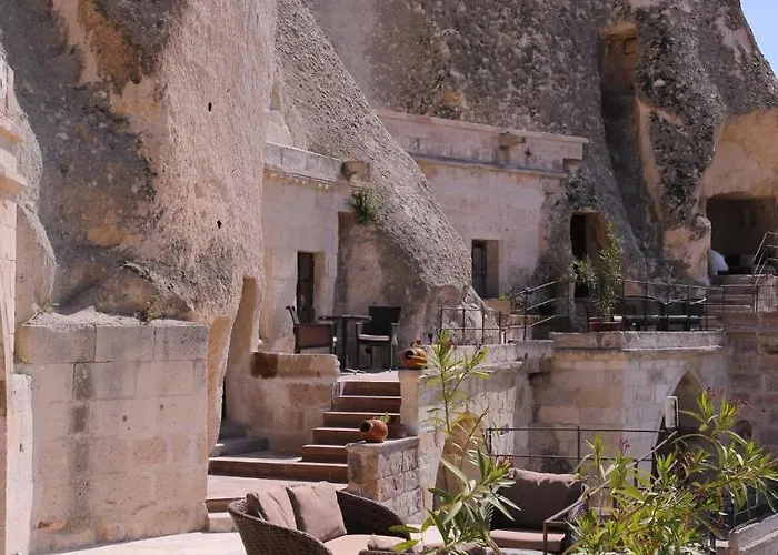 ホテル ヴィレッジ ケーブ ハウス 2*